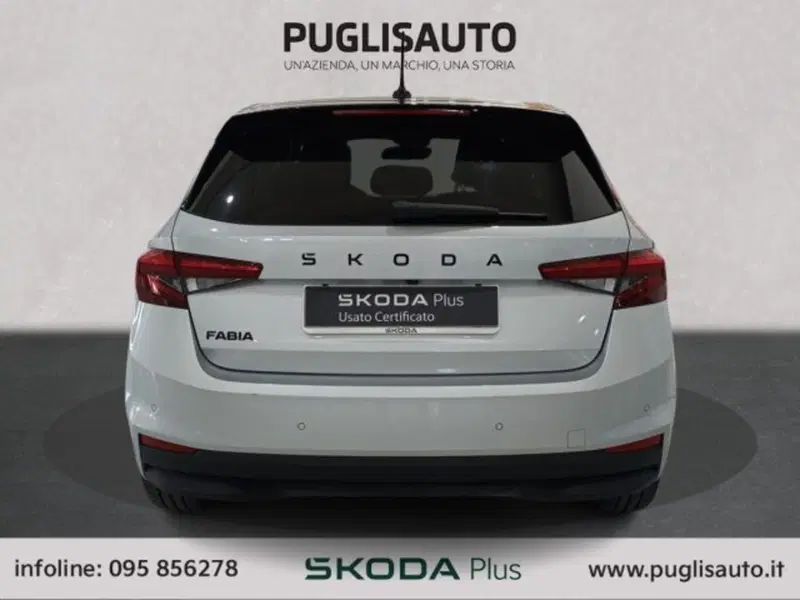 Skoda Fabia usata a Catania (5)