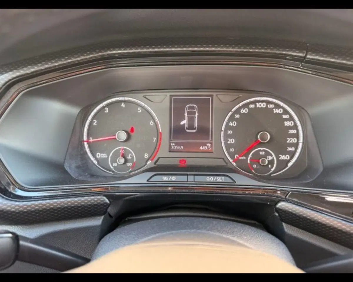 Volkswagen T-Cross usata a Treviso (11)