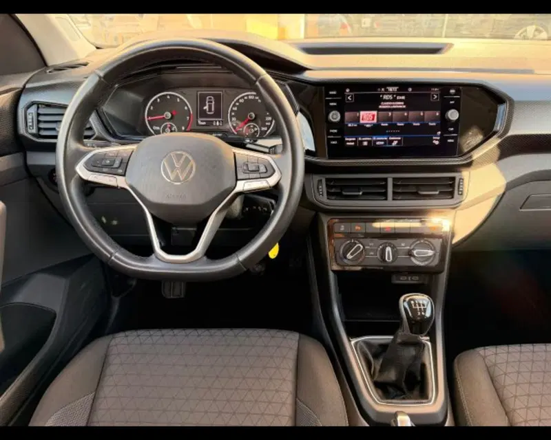 Volkswagen T-Cross usata a Treviso (9)