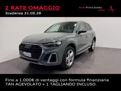 Audi Q5 40 2.0 tdi mhev 12V Identity Black quattro s-tronic del 2021 usata a Conegliano