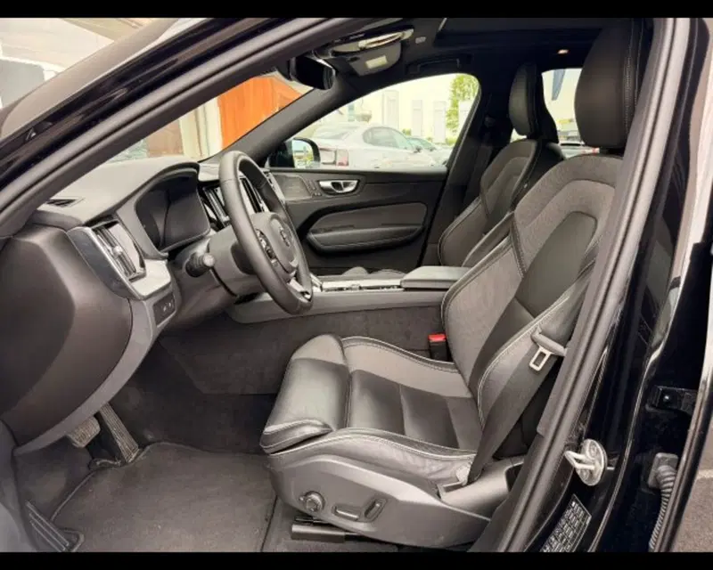 Volvo XC60 usata a Treviso (15)
