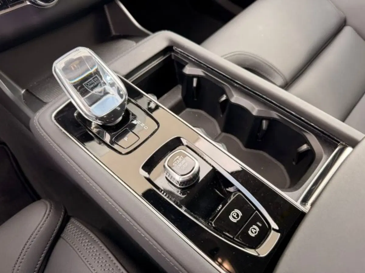 Volvo XC90 usata a Treviso (17)