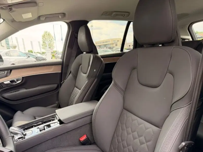 Volvo XC90 usata a Treviso (8)