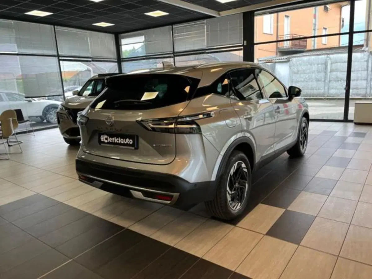 Nissan Qashqai nuova a Como (14)