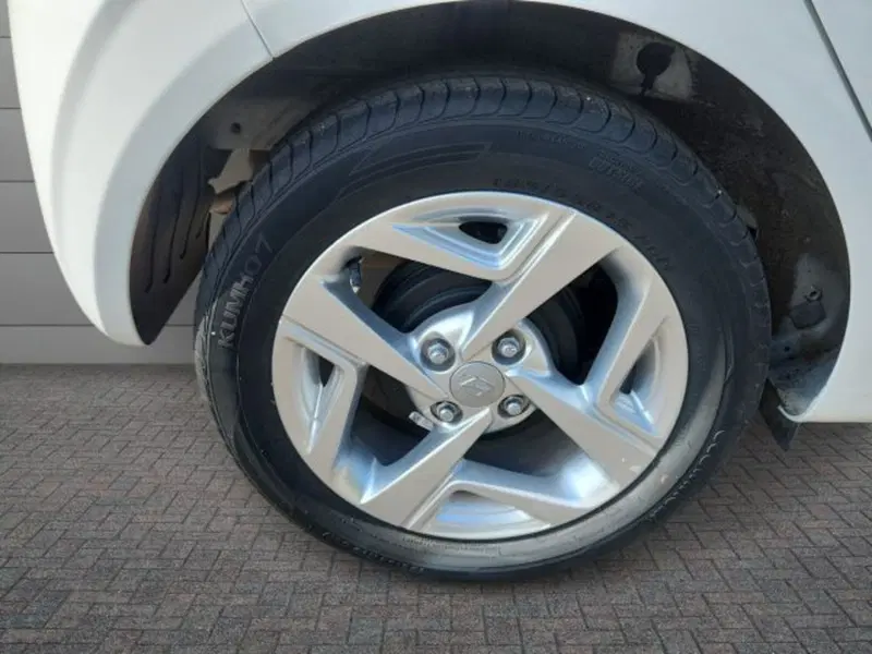 Hyundai i10 usata a Roma (13)