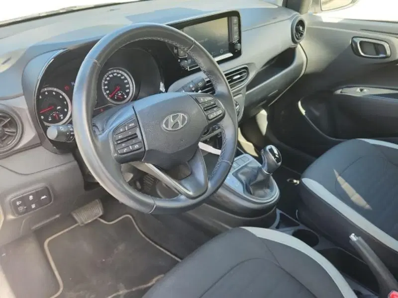 Hyundai i10 usata a Roma (14)