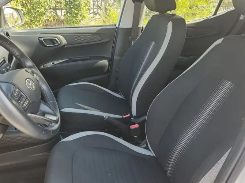 Hyundai i10 usata a Roma (18)