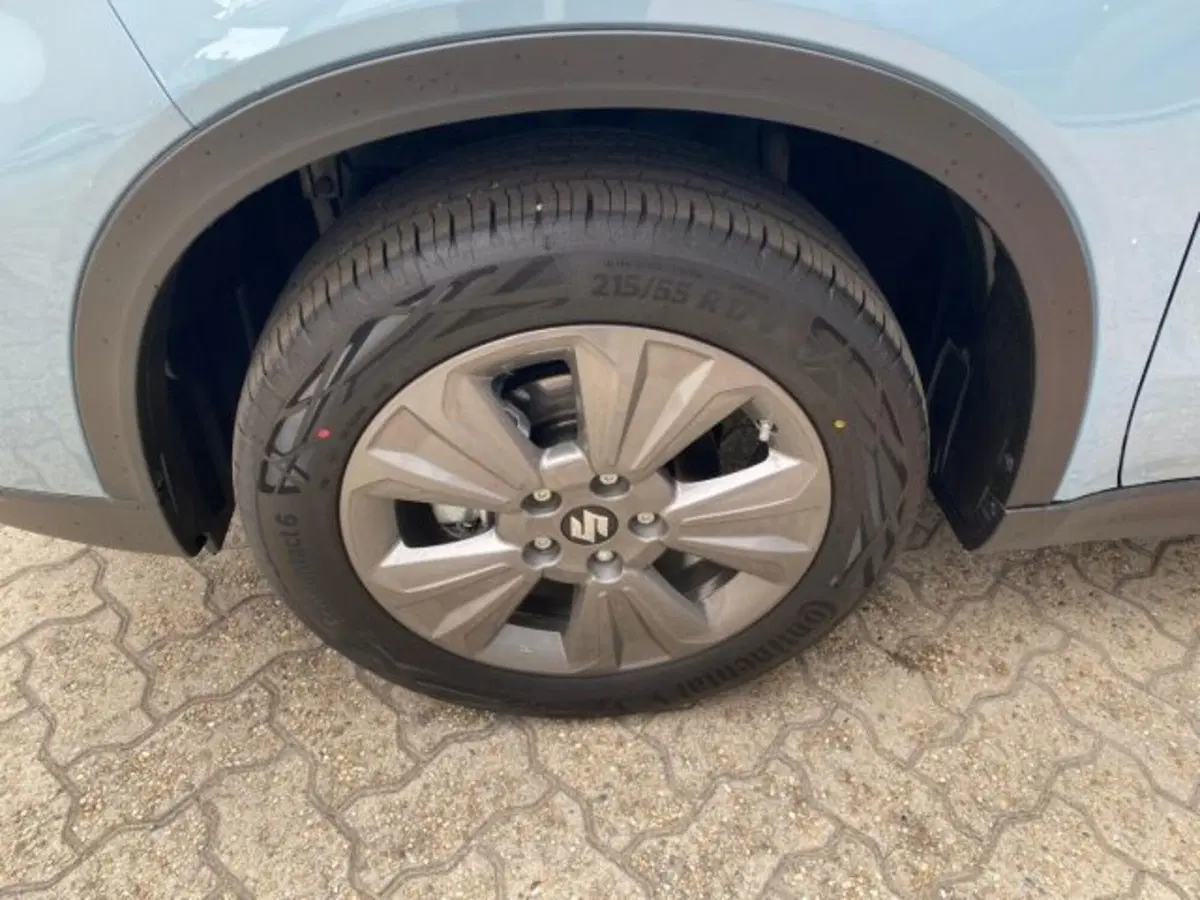 Suzuki Vitara nuova a Cuneo (5)