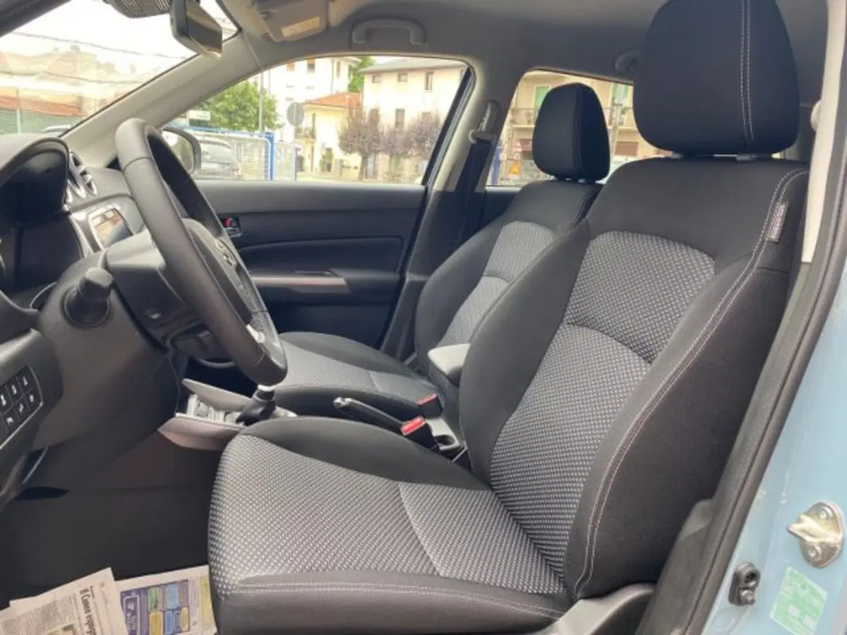 Suzuki Vitara nuova a Cuneo (7)