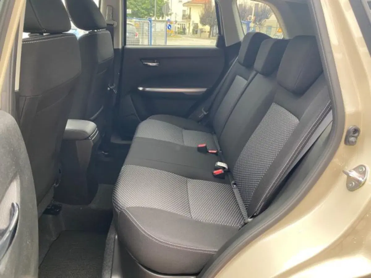 Suzuki Vitara nuova a Cuneo (18)