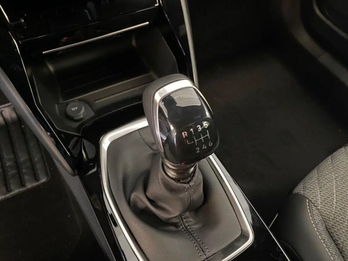 Peugeot 2008 nuova a Torino (12)
