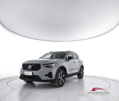 Volvo XC40 2.0 b3 Plus Dark auto del 2023 usata a Corciano