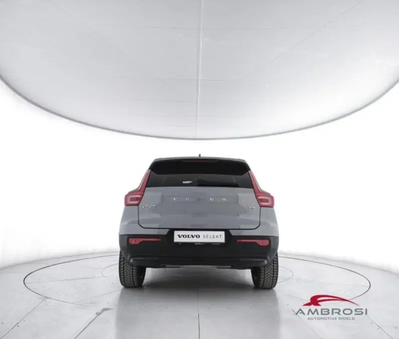 Volvo XC40 usata a Perugia (6)