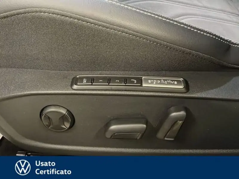Volkswagen Golf Variant usata a Vicenza (14)