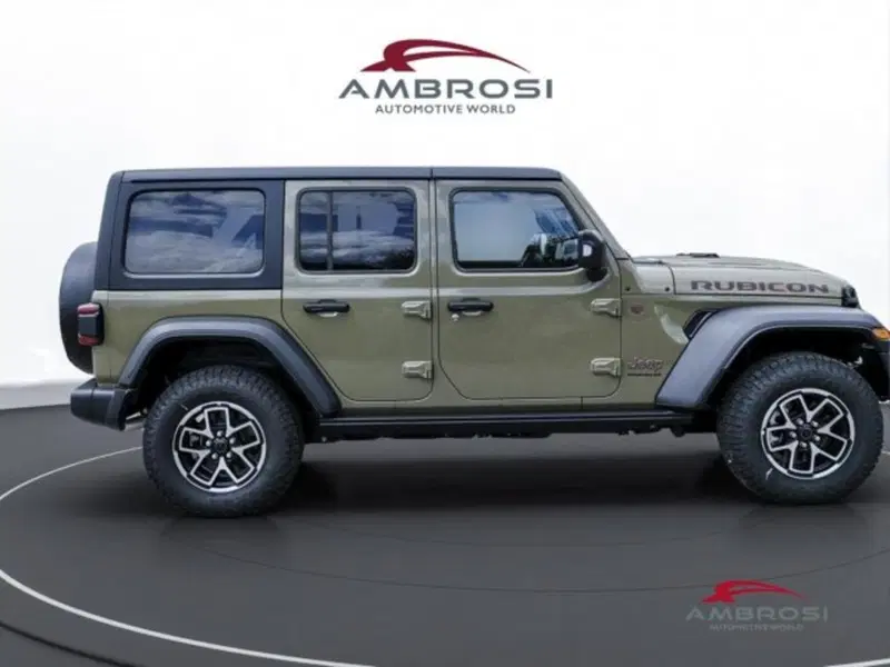 Jeep Wrangler Unlimited nuova a Perugia (5)