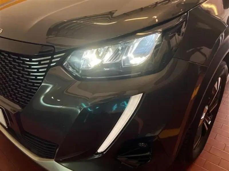Peugeot 2008 usata a Como (7)