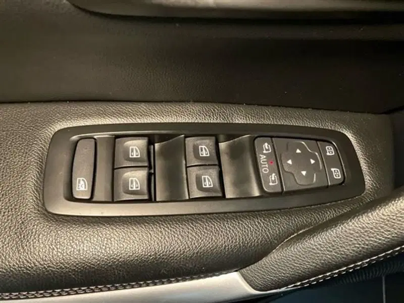 Renault Kadjar usata a Como (20)