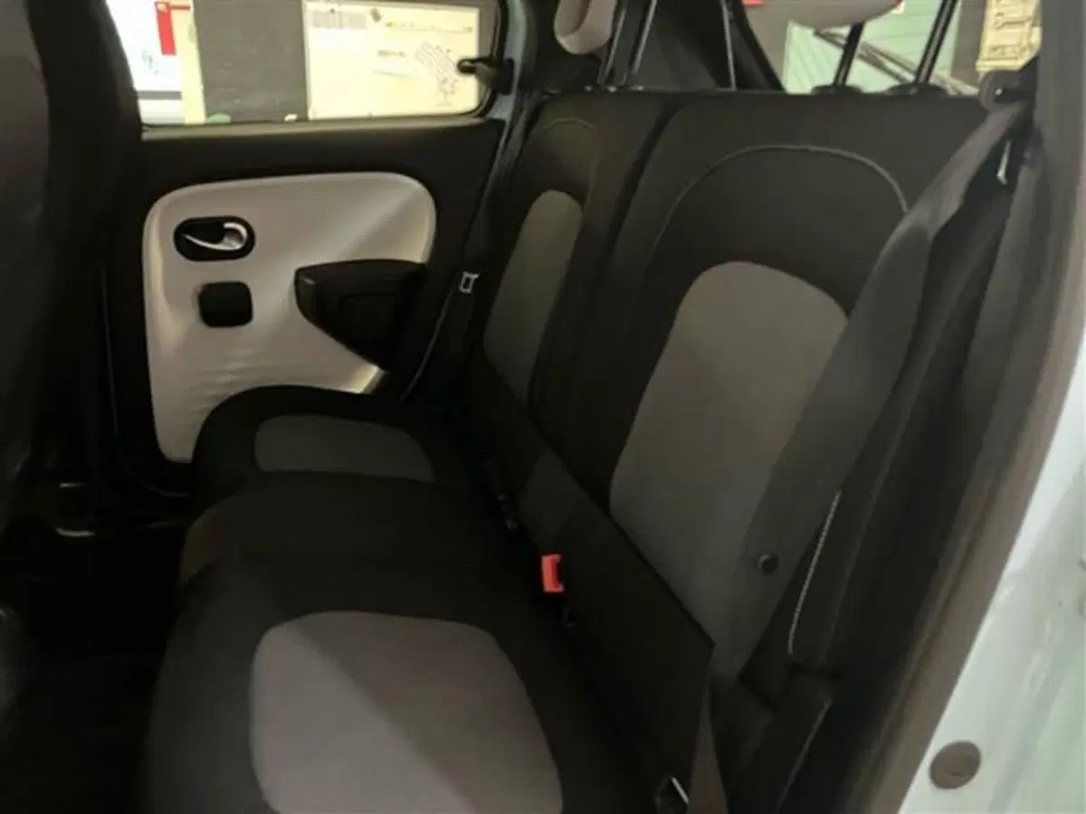 Renault Twingo usata a Como (12)