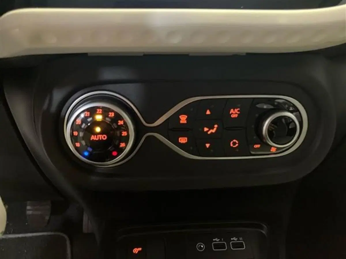 Renault Twingo usata a Como (16)