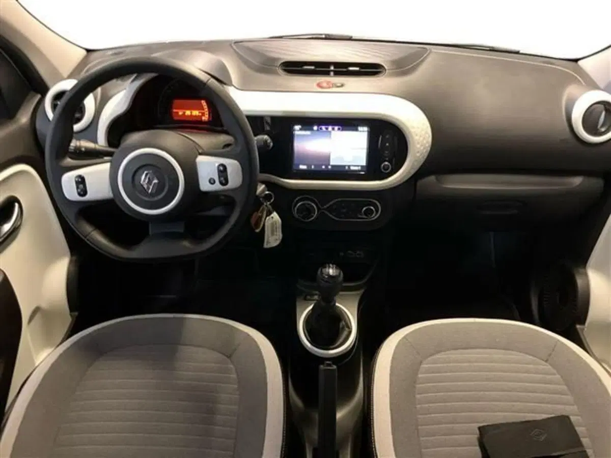 Renault Twingo usata a Como (9)