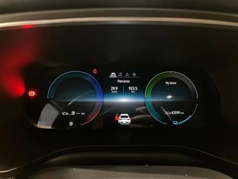 Renault Arkana usata a Como (15)