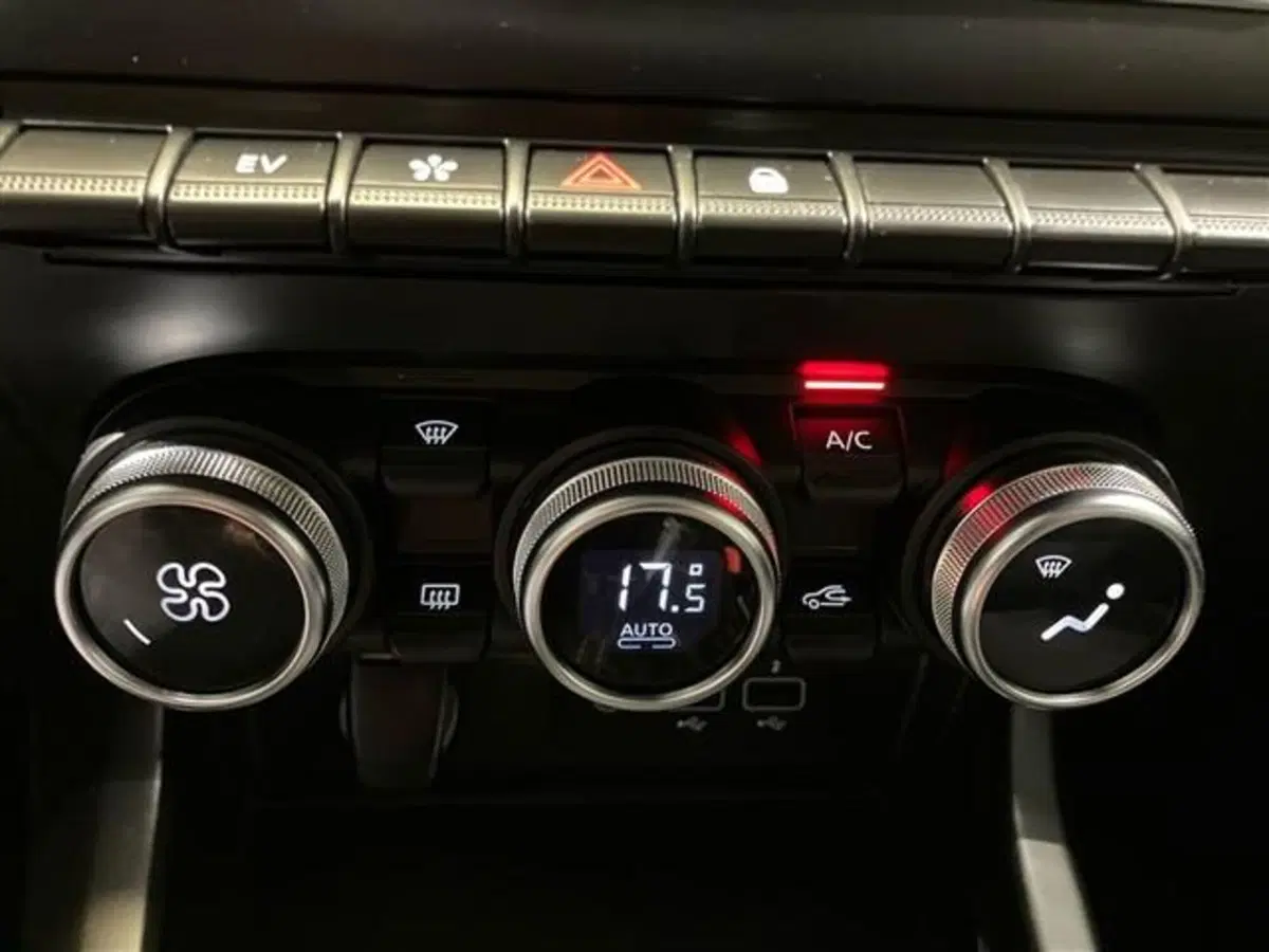 Renault Arkana usata a Como (19)