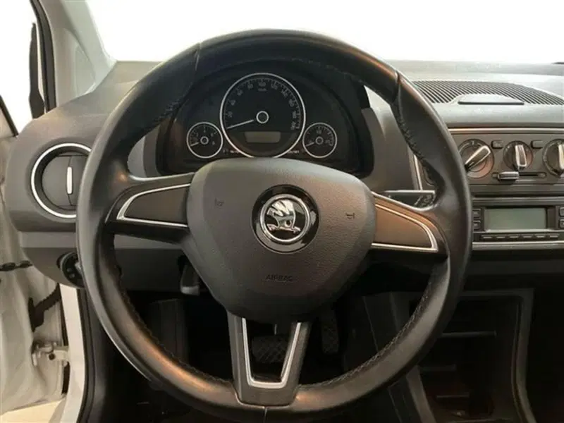 Skoda Citigo usata a Como (16)