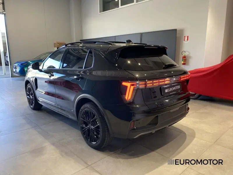 Lynk & Co 01 usata a Bari (10)