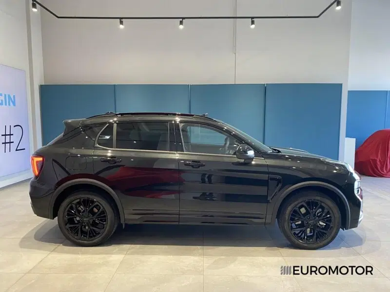 Lynk & Co 01 usata a Bari (7)
