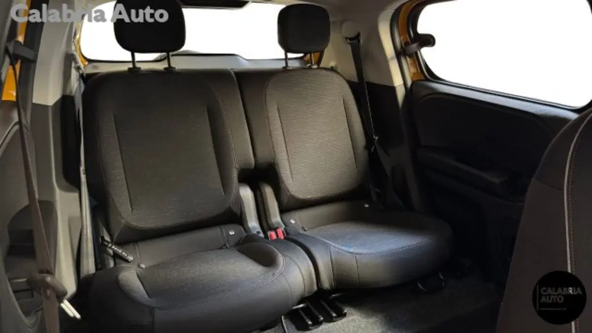 Renault Twingo nuova a Reggio Calabria (12)