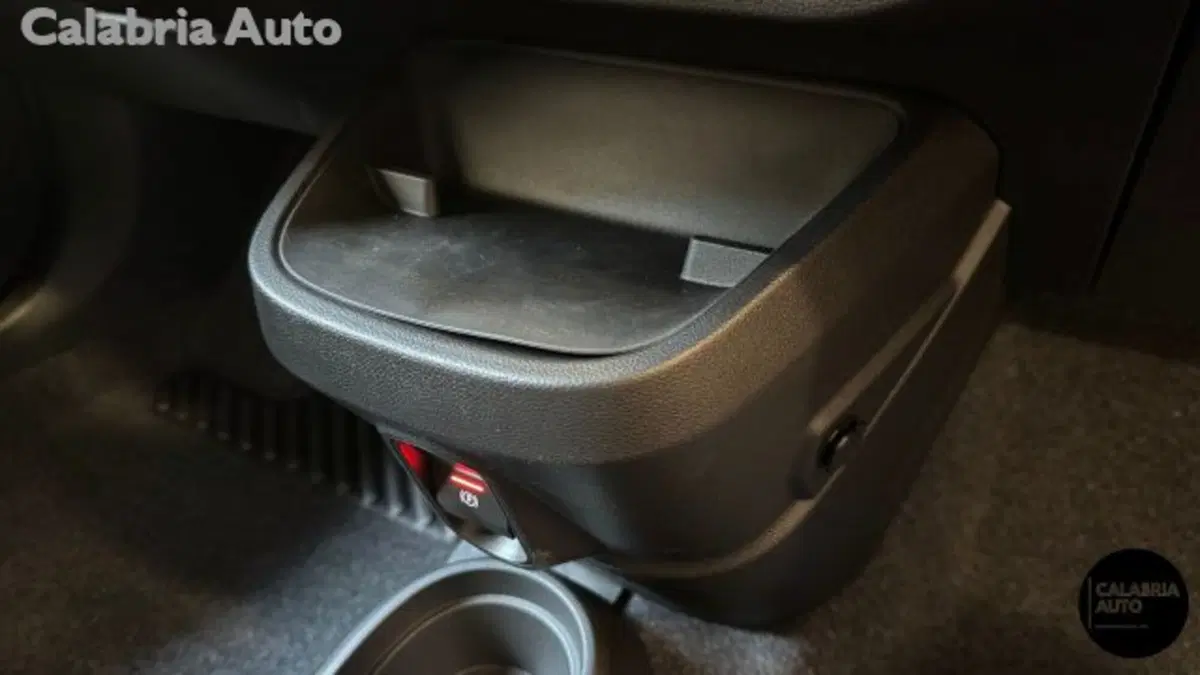 Renault Twingo nuova a Reggio Calabria (15)