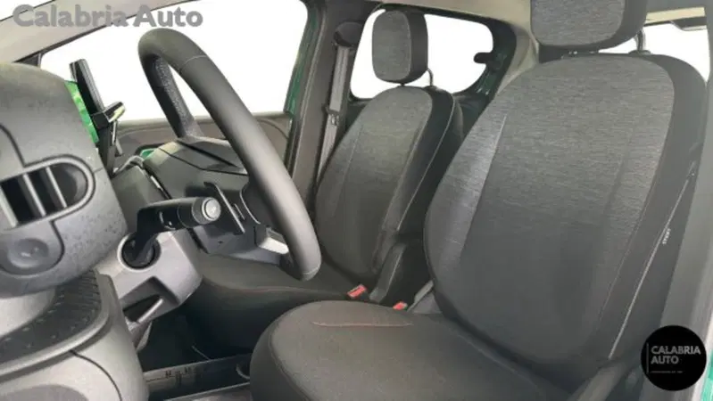 Renault Twingo nuova a Reggio Calabria (11)