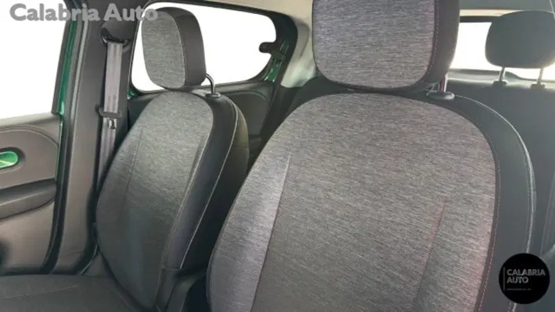 Renault Twingo nuova a Reggio Calabria (13)