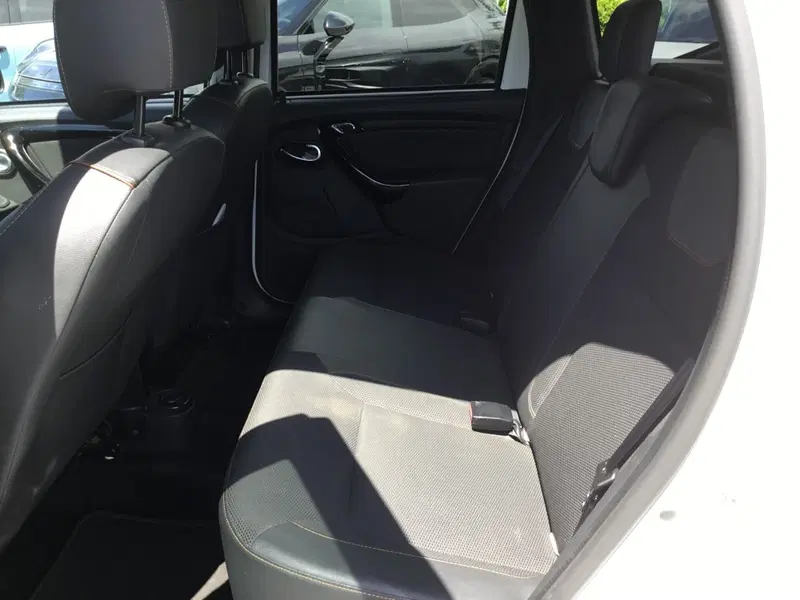 Dacia Duster usata a Napoli (6)