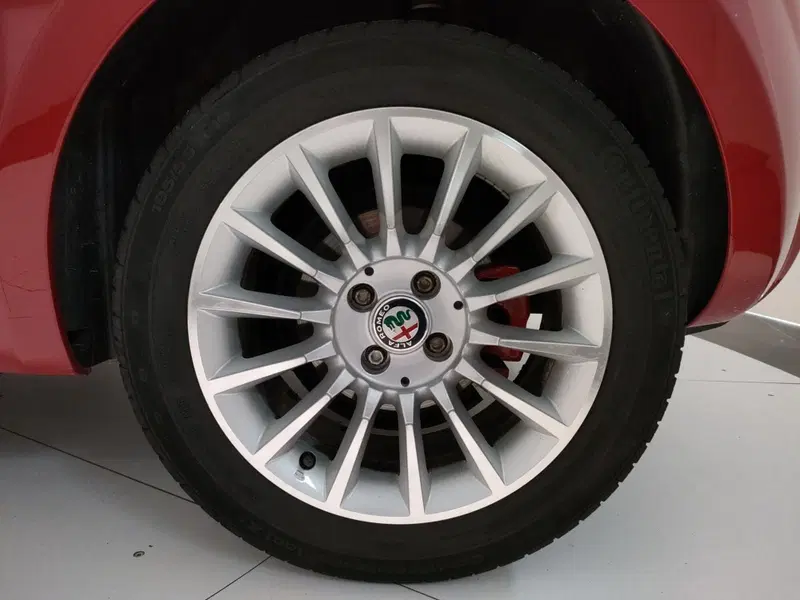 Alfa Romeo MiTo usata a L'Aquila (7)
