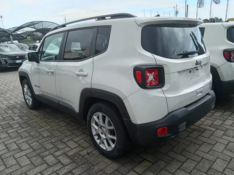 Jeep Renegade nuova a Alessandria (6)