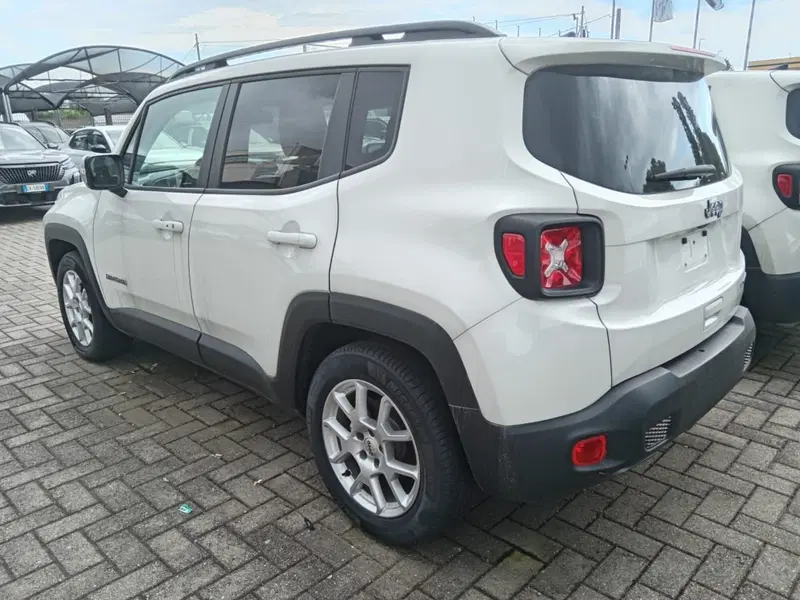 Jeep Renegade nuova a Alessandria (7)