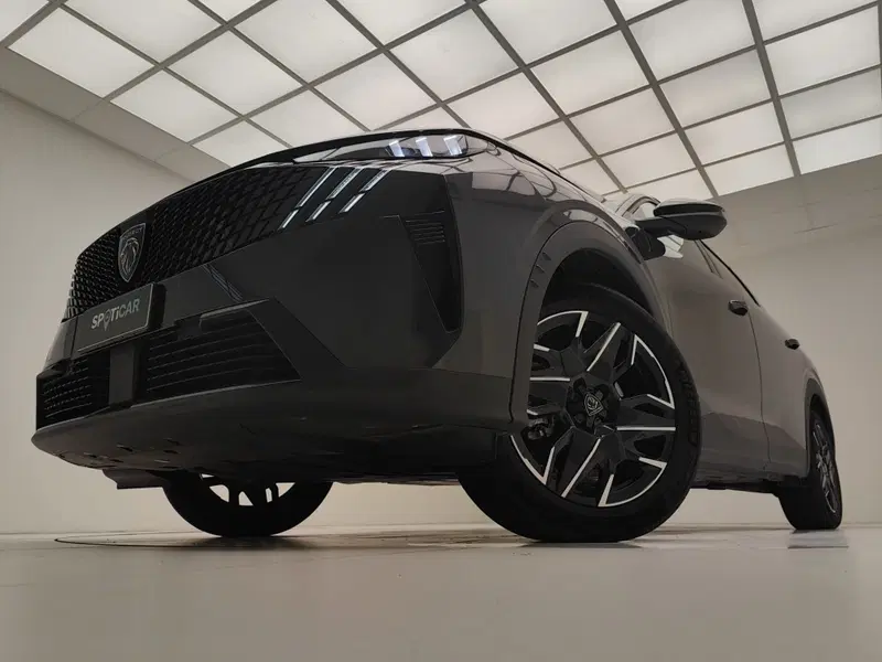 Peugeot 5008 usata a Como (15)