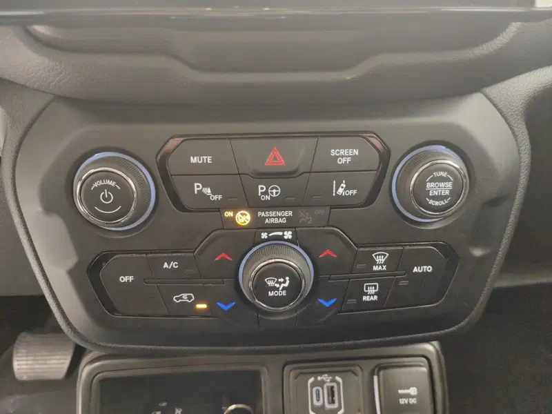 Jeep Renegade usata a Como (16)