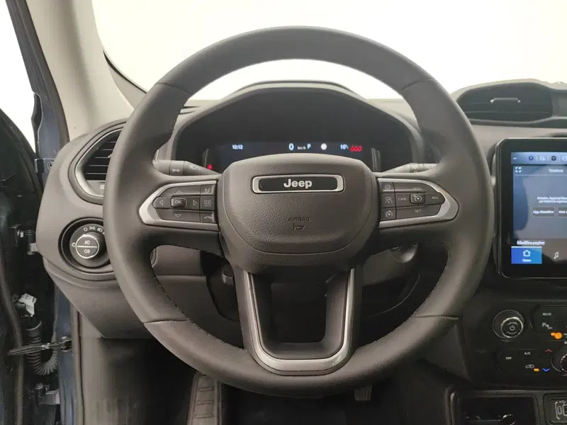 Jeep Renegade usata a Como (17)