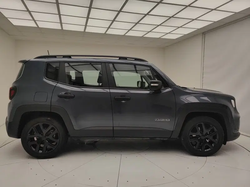 Jeep Renegade usata a Como (19)