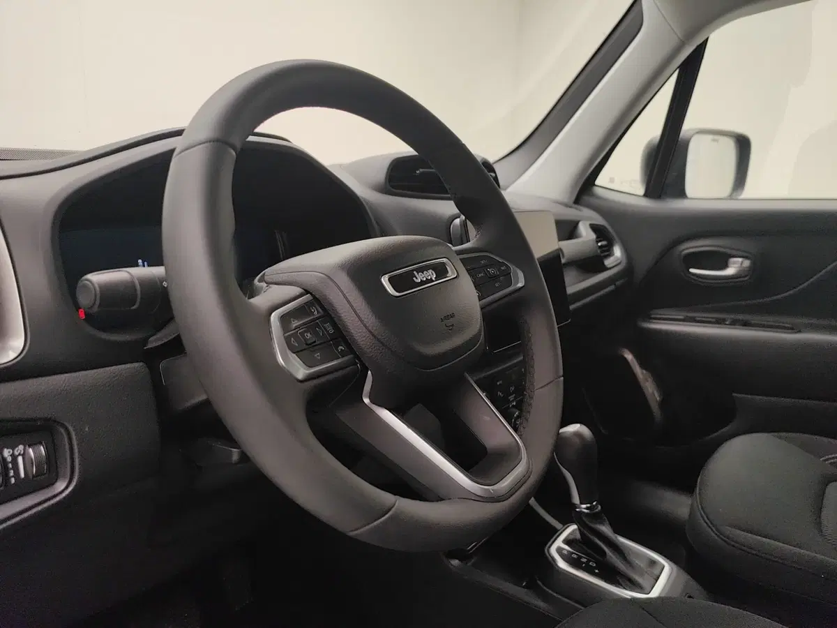 Jeep Renegade usata a Como (9)