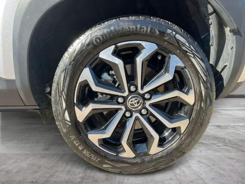 Toyota Yaris Cross usata a Lecco (13)