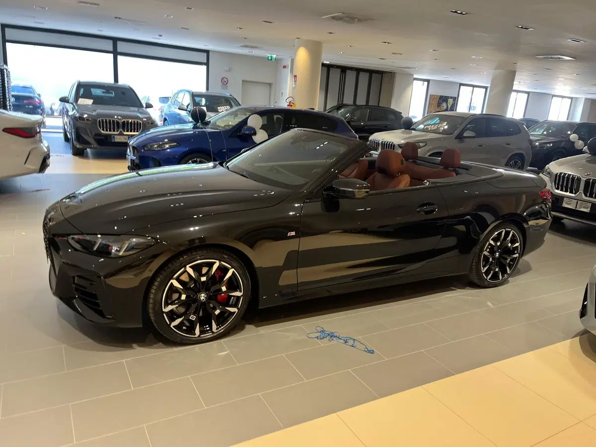 BMW Serie 4 Cabrio nuova a Torino