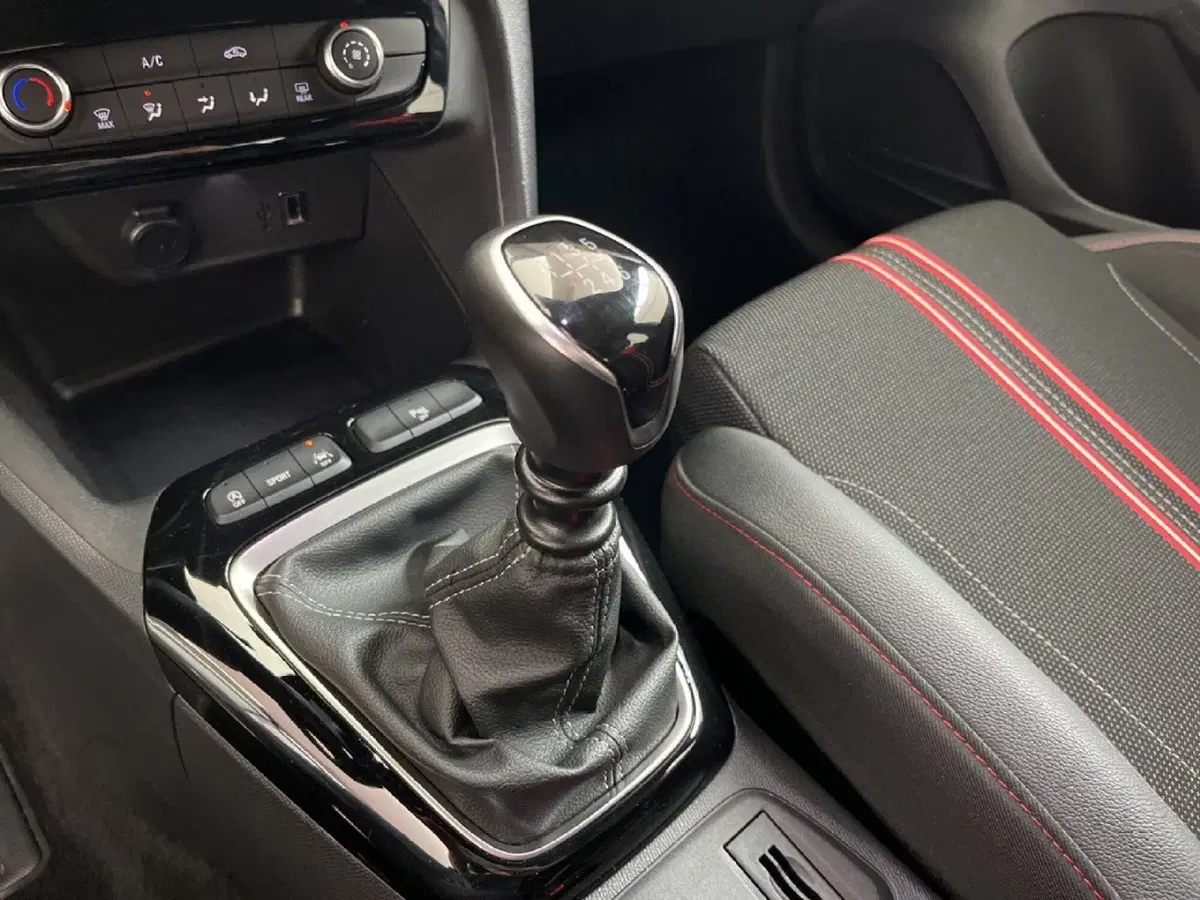 Opel Corsa usata a Torino (14)