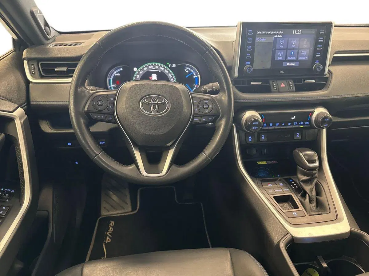 Toyota Rav4 usata a Prato (10)