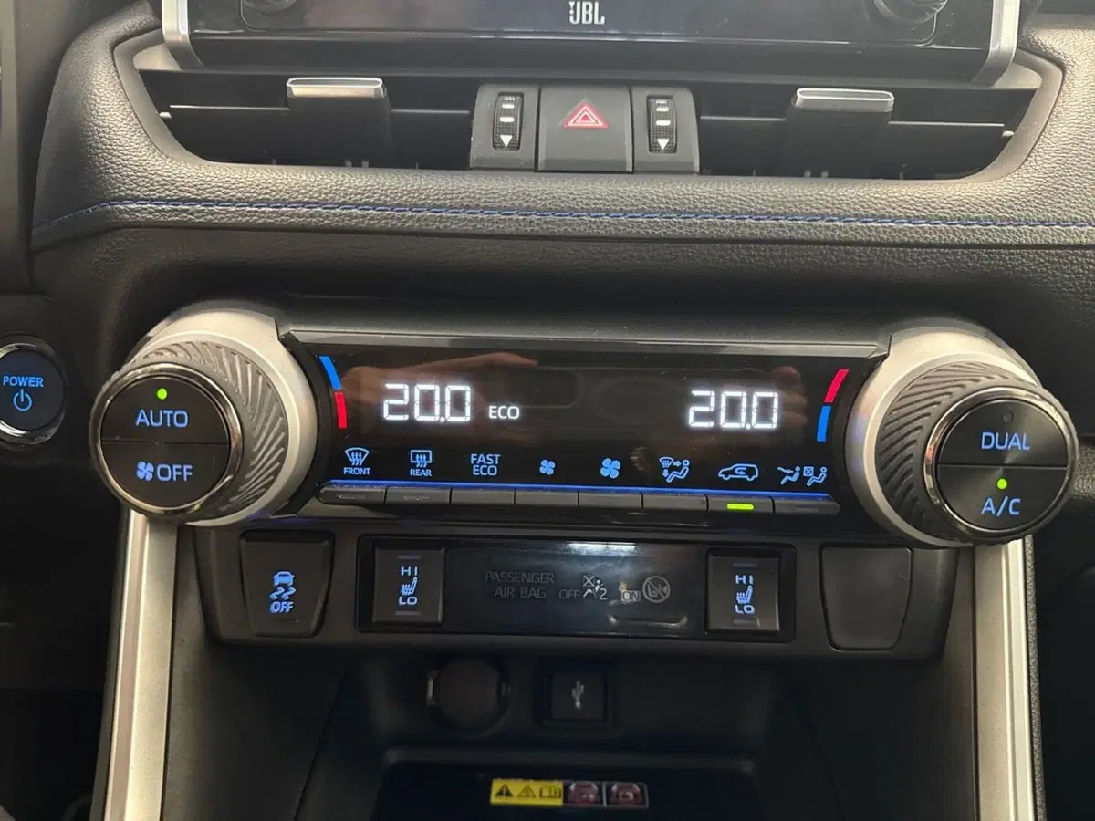 Toyota Rav4 usata a Prato (14)