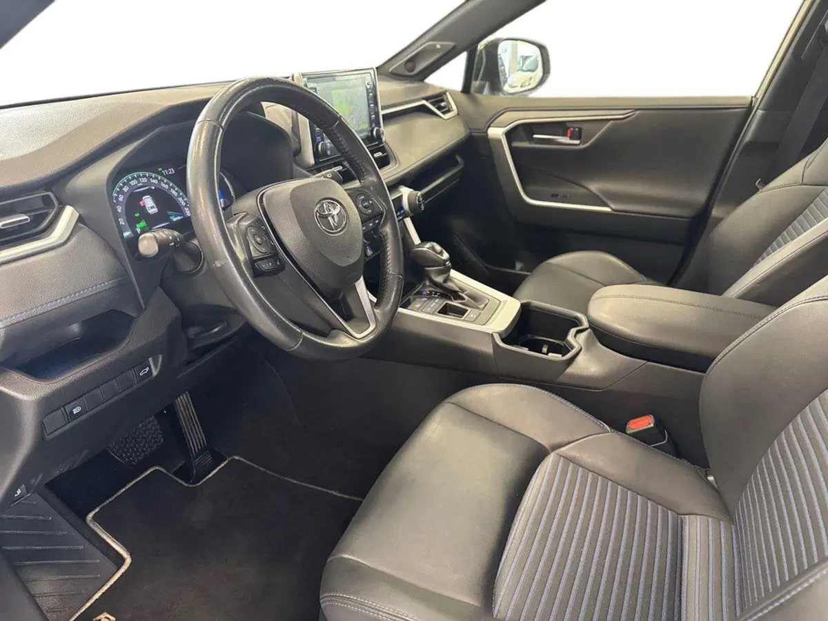 Toyota Rav4 usata a Prato (9)