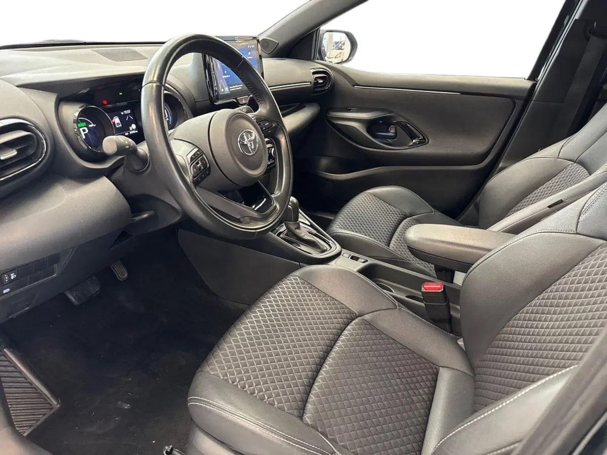 Toyota Yaris usata a Prato (10)