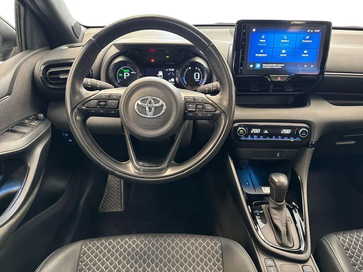 Toyota Yaris usata a Prato (11)